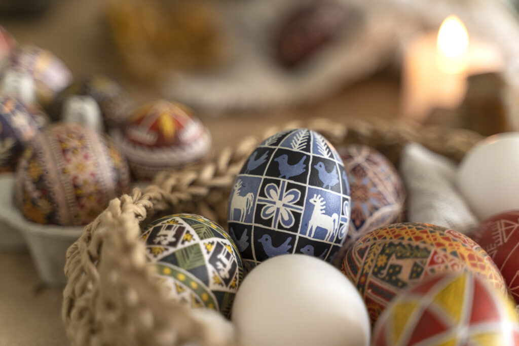 Uma mistura única de práticas religiosas, rituais pagãos e costumes modernos marcam a Páscoa na Alemanha.